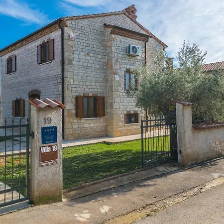 Berenice Semesterbostad Butkovići
